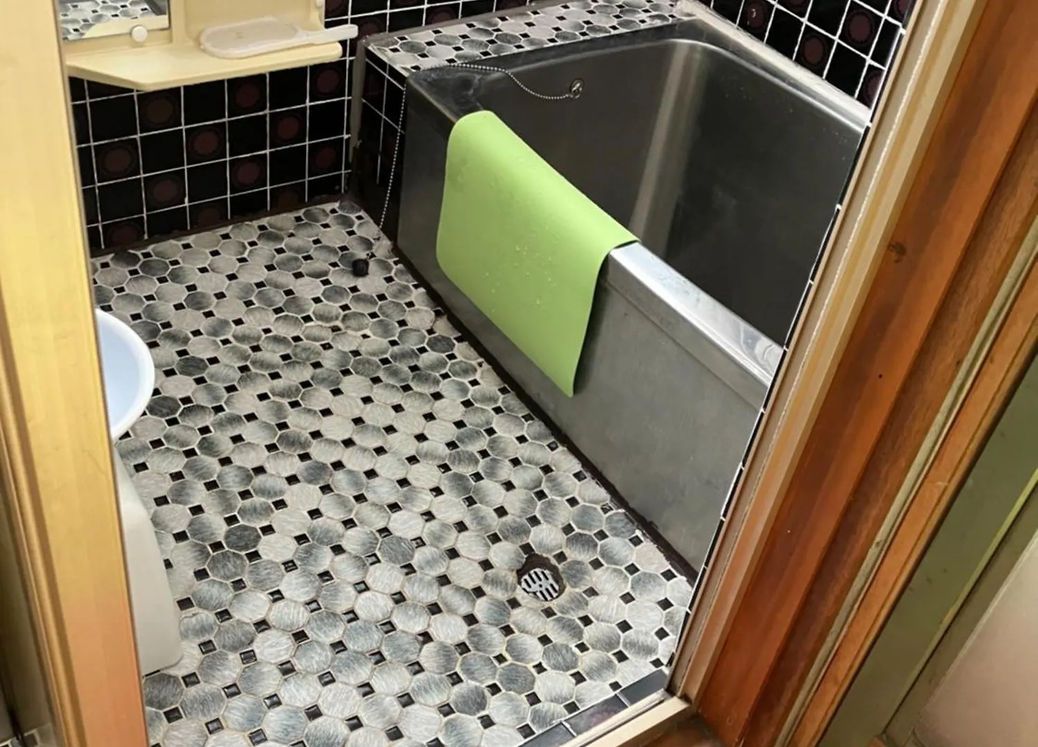 Guesthouse 貝飾りstay Oshamambe ゲストハウス
