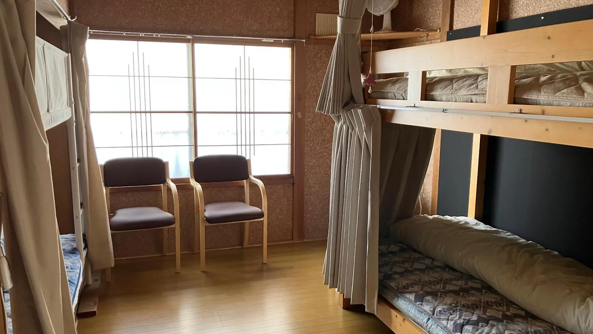 Guesthouse 貝飾りstay Oshamambe
